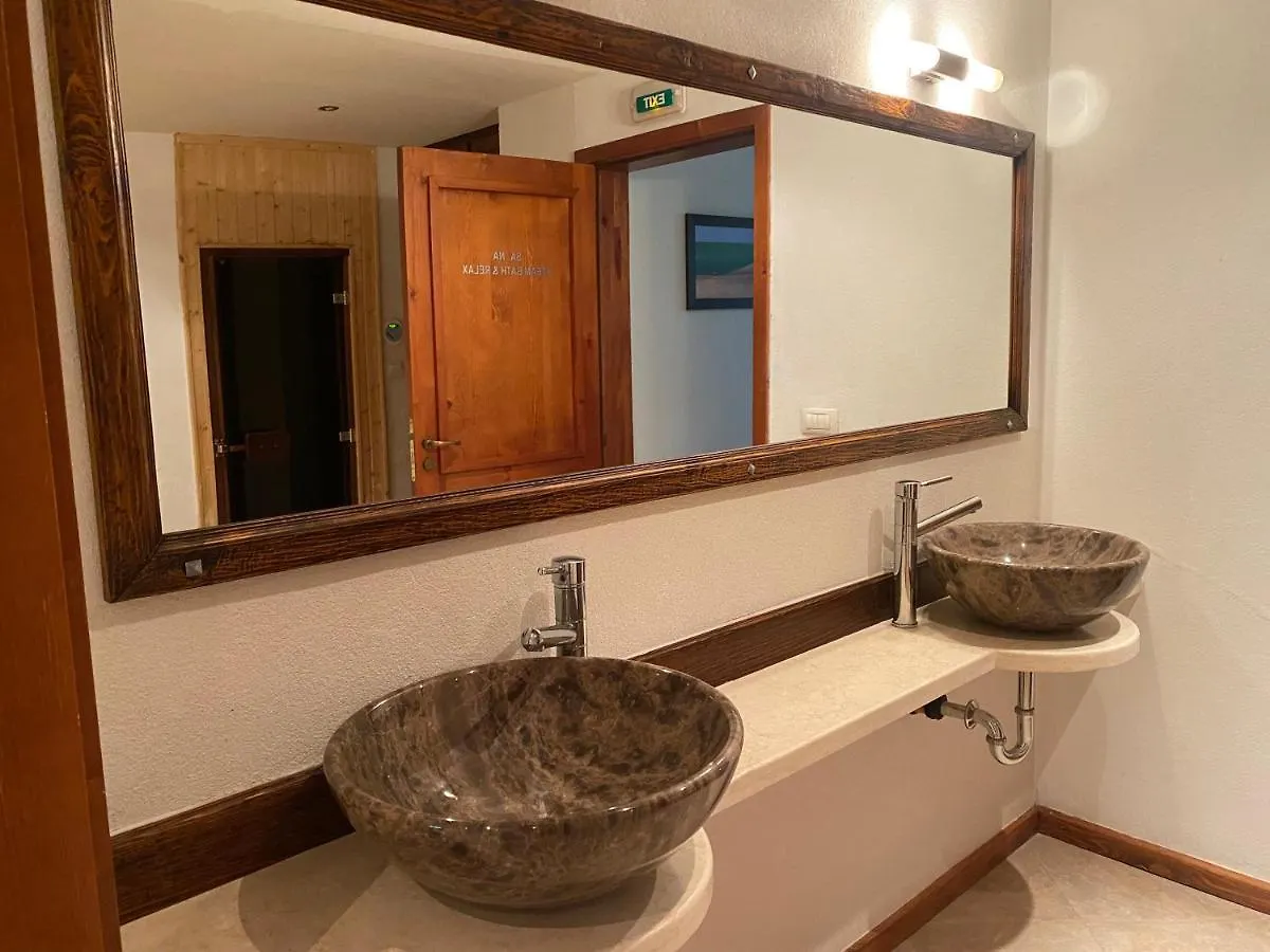 Aparthotel One Bedroom Apartment In Gated Complex Bansko