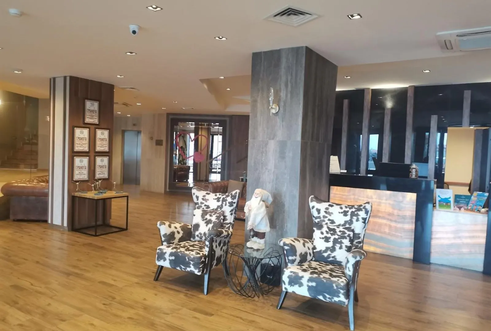 Aparthotel One Bedroom Apartment In Gated Complex Bansko