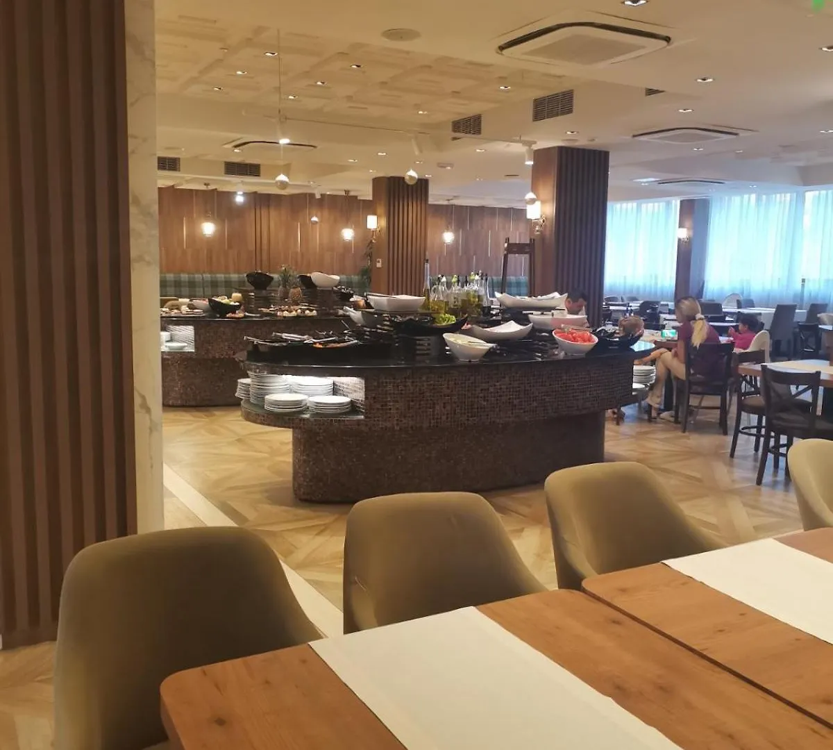 One Bedroom Apartment In Gated Complex Bansko Aparthotel
